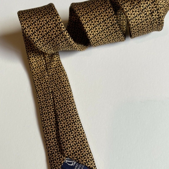 Nautica Men Tie Gold/Purple 100% Silk Made In Mexico - Picture 9 of 12
